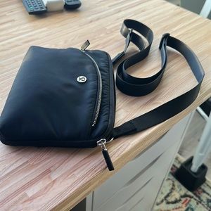 Lululemon Curved Lines Crossbody Bag